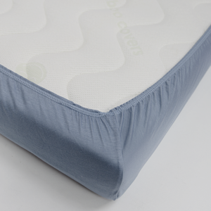 Przescieradlo bambusowe niebieskie naroznik - Materac dla dziecka i niemowlaka