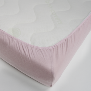 Przescieradlo bambusowe rozowe naroznik - Materac dla dziecka i niemowlaka