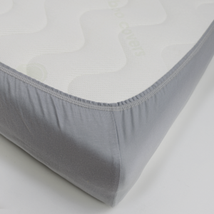 Prześcieradło Bambusowe Szare - Materac dla dziecka i niemowlaka Przescieradlo bambusowe szare naroznik - Materac dla dziecka i niemowlaka