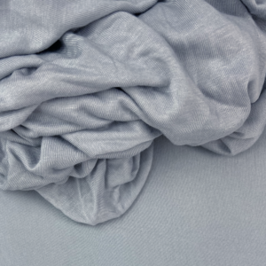 Prześcieradło Bambusowe Szare - Materac dla dziecka i niemowlaka Przescieradlo bambusowe szare szarfa - Materac dla dziecka i niemowlaka