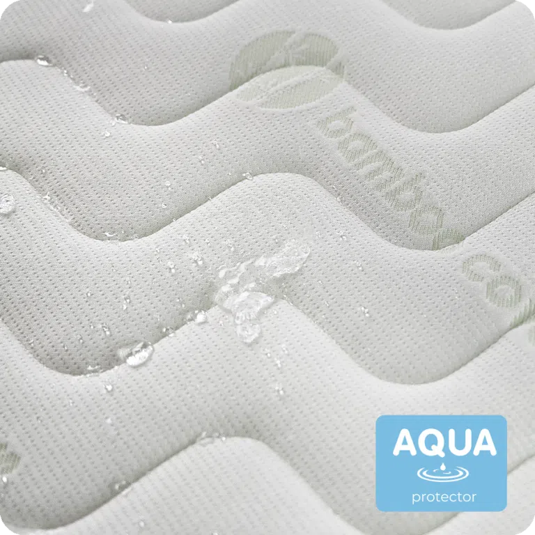aqua protector 900x900 1 - Materac dla dziecka i niemowlaka