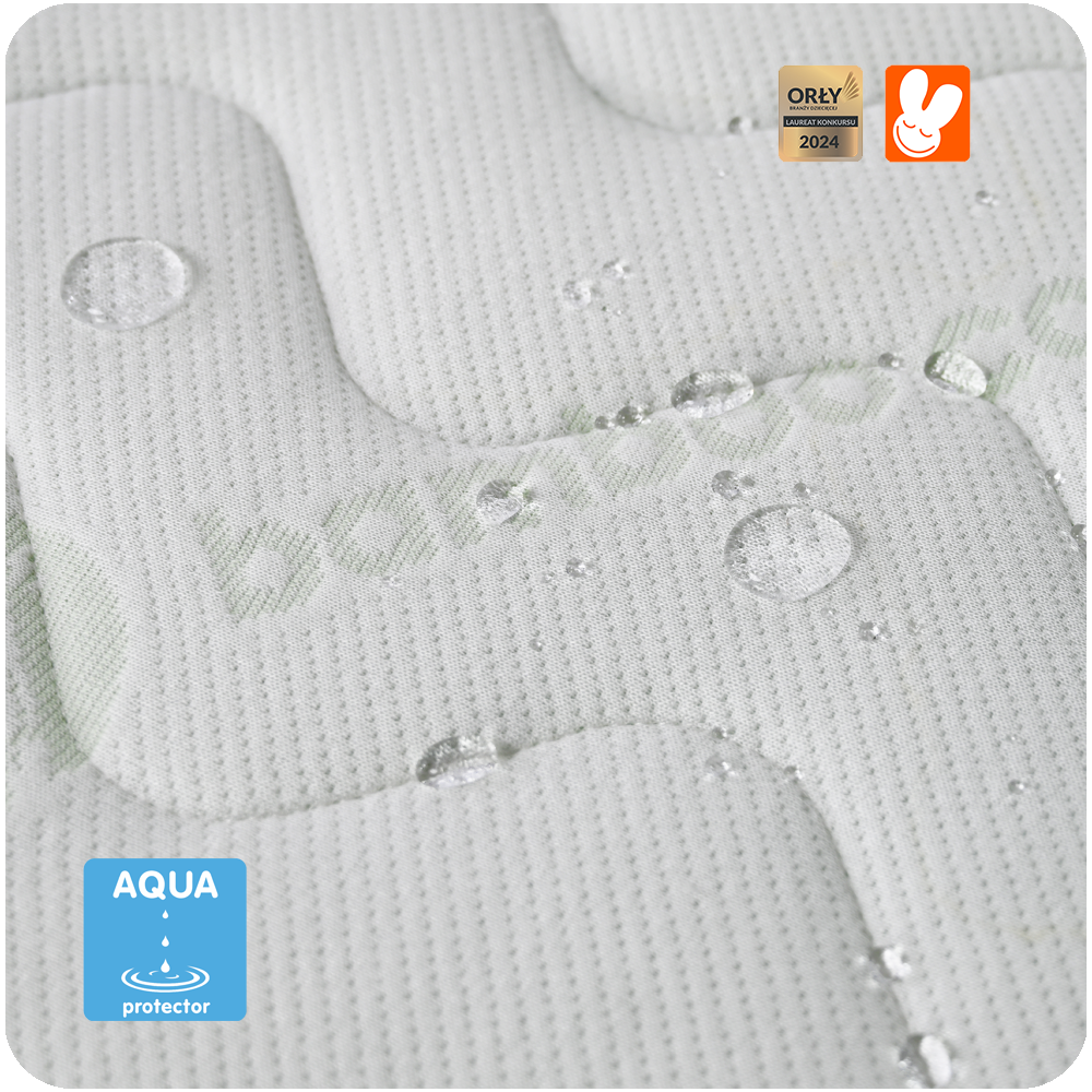 Pokrowiec bambusowy z powłoką hydrofobową to rozwiązanie, które wspiera zdrowy sen dziecka i ułatwia życie rodzicom.