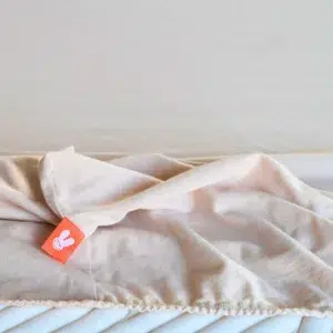 przescieradlo jersey kaszmir3 - Materac dla dziecka i niemowlaka